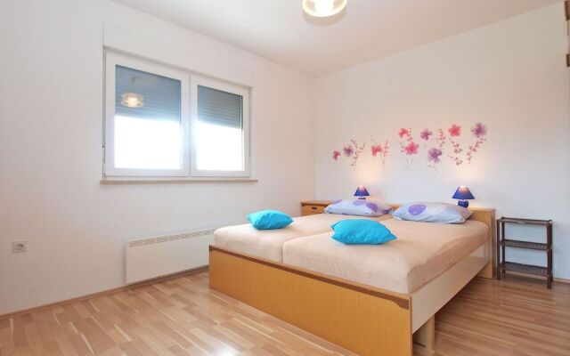 Apartment 1432