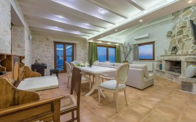 Villa Roxa