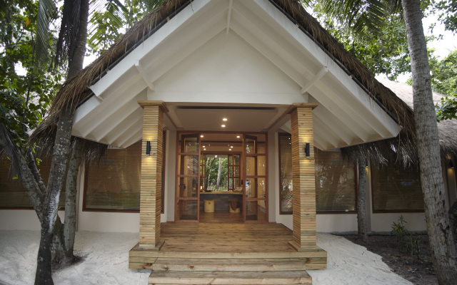 Kudafushi Resort and Spa