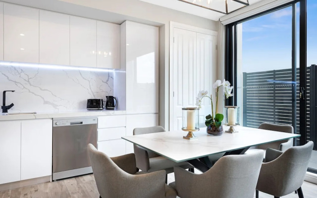 Manhattan Apartments - Caulfield North