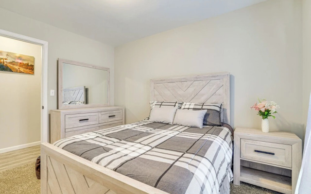 Family-friendly Tobyhanna Home: Lake & Pool Access