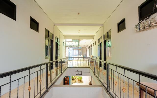RedDoorz Syariah near Margonda Raya