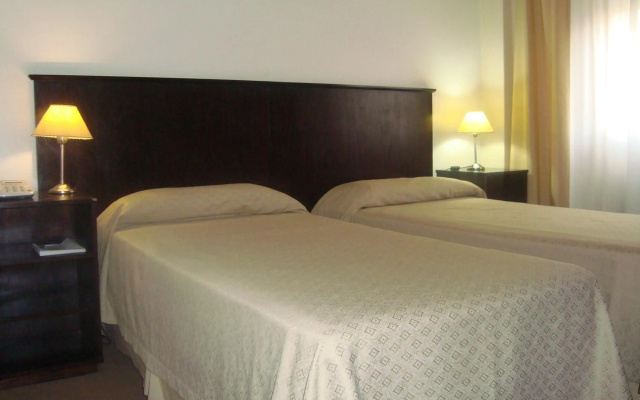 Hotel Puerta del Sol