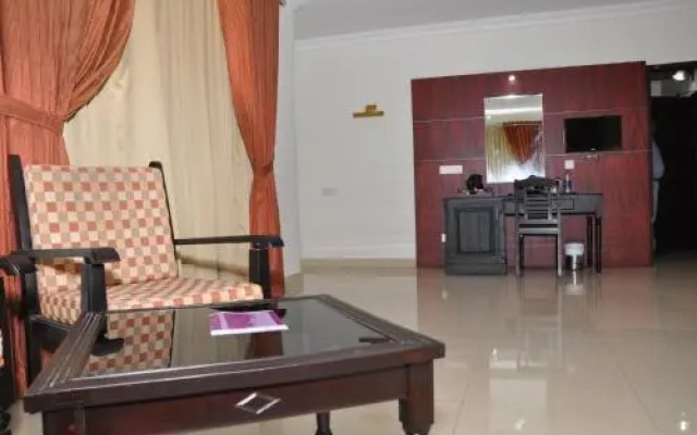Varsha International – Guest Rooms – Pudukad