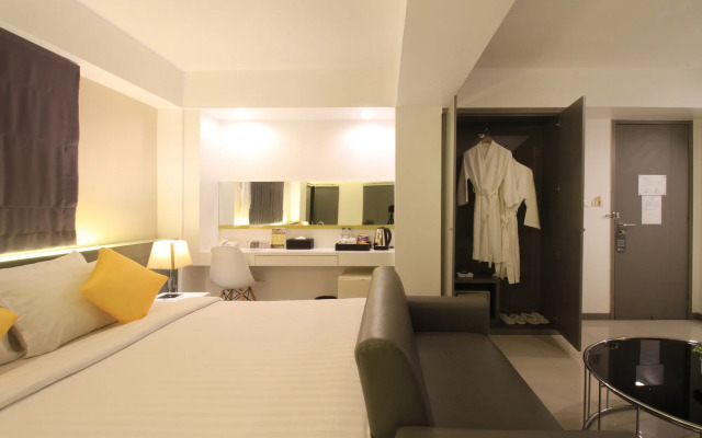 Myhotel CMYK Ratchada