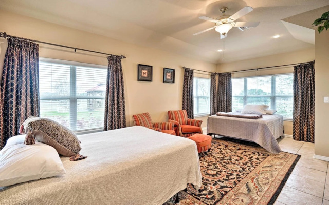 Pet-friendly Flatonia House w/ Patio & Gazebo!
