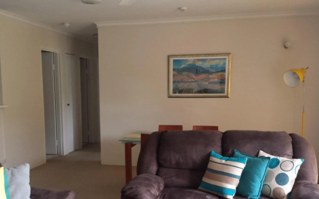 Kirribilli Riverfront Apartments