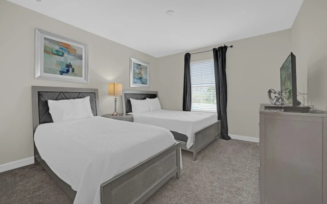 Luxury Davenport Home Perfect Family