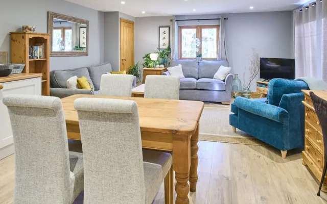 Host Stay Orchard Barn