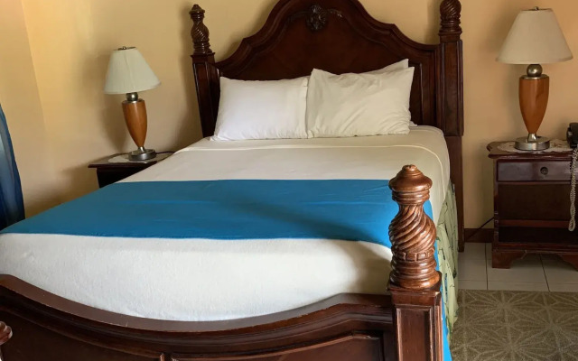 Rayon Hotel