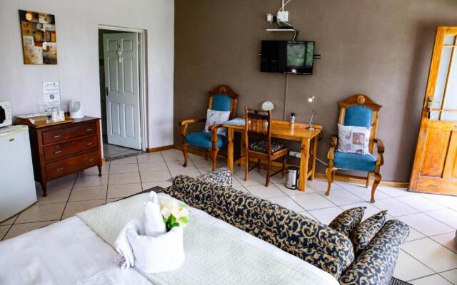 Woodpecker Guesthouse