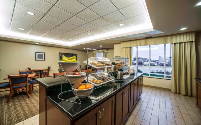 Comfort Inn & Suites Marion I-57