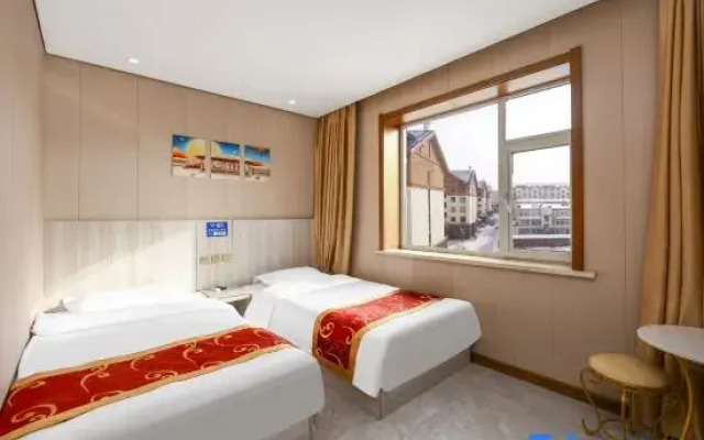 Yinhe Hotel (Changbaishan Shopping Center)