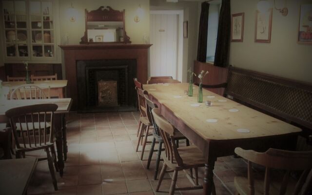 The Three Horseshoes Warham