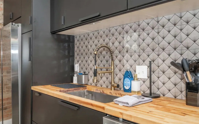 The Baymiller Row - For 6!