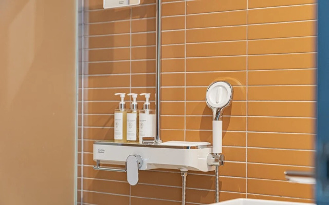 Busan Gijang Brown Dot