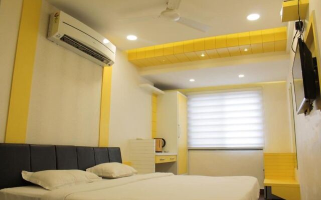 Maa Sharda Hotel