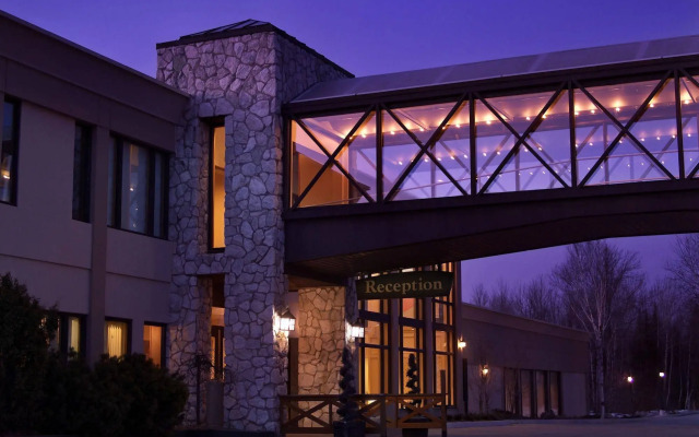 Pinestone Resort & Conference Centre