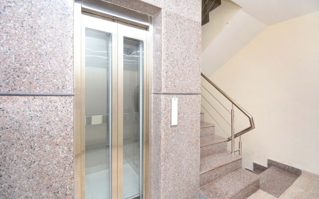 OYO 28335 Hotel Classic