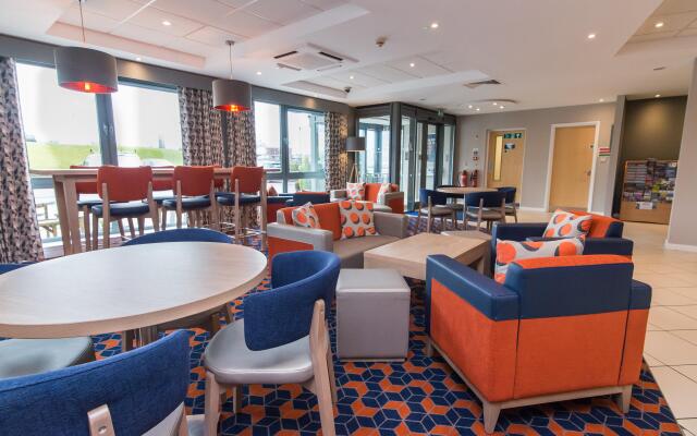 Holiday Inn Express Dunfermline, an IHG Hotel