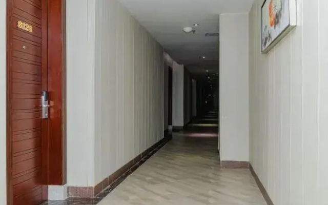 Golden Hotel