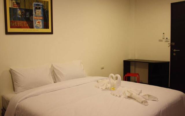 S1 @ Phuket Apartment Service