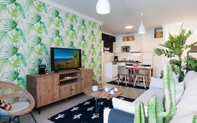 Mogan Palmeras III Apartment with Terrace