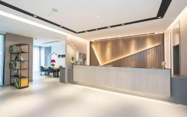 Home Inn Hong Lou South Road