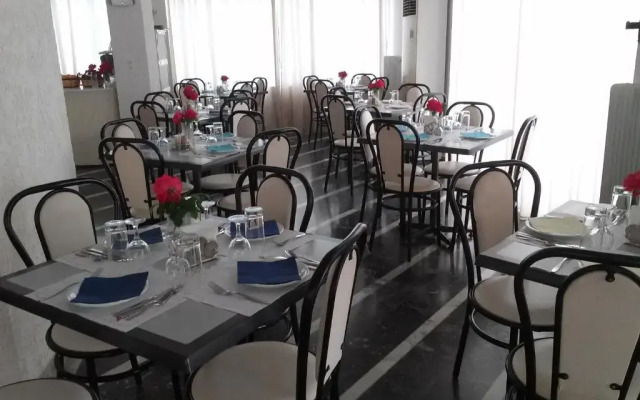Kardamili Beach Hotel