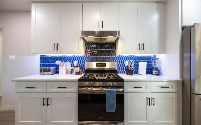 Scottsdale East Osborn 4 Bedroom Home by RedAwning, Scottsdale