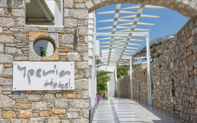 Yperia Hotel