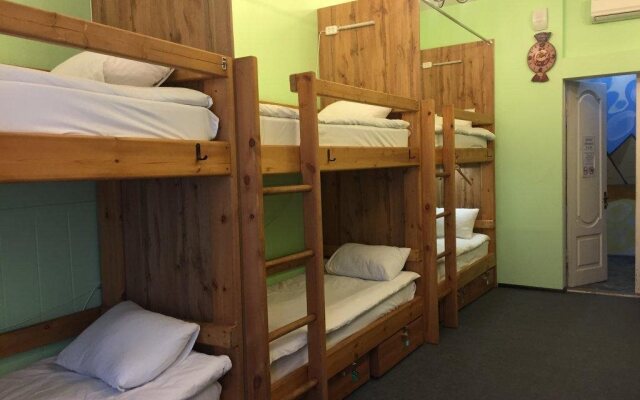 Galereya Hostel