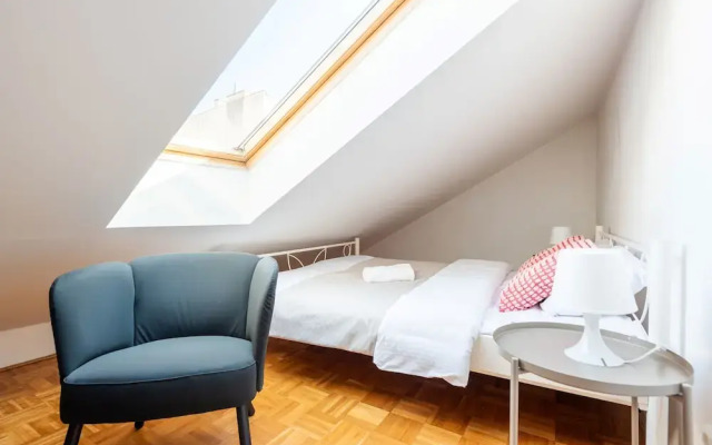 Stylish apartment with terrace in center Prague