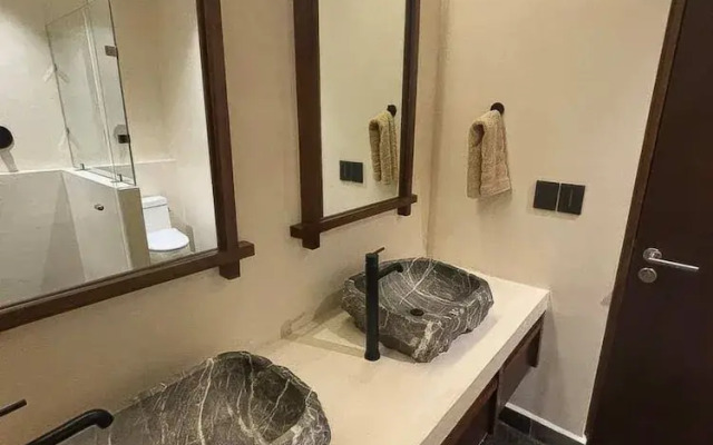 2BR w Private Pool Near the Beach Spacious Stay