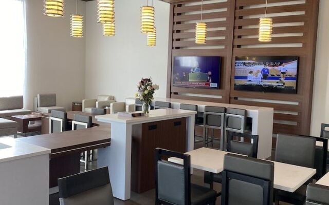 Vista Inn and Suites Murfreesboro
