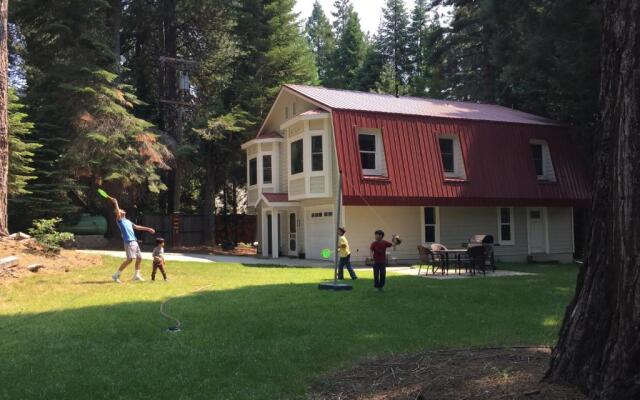 Carriage House at Yosemite