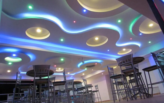 Raygreen Hotel