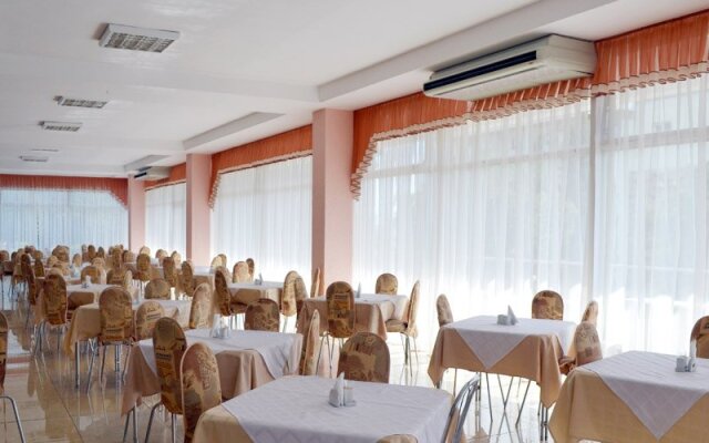 Парк Отель Марат