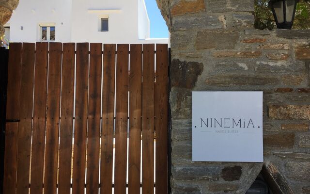 Ninemia Naxos