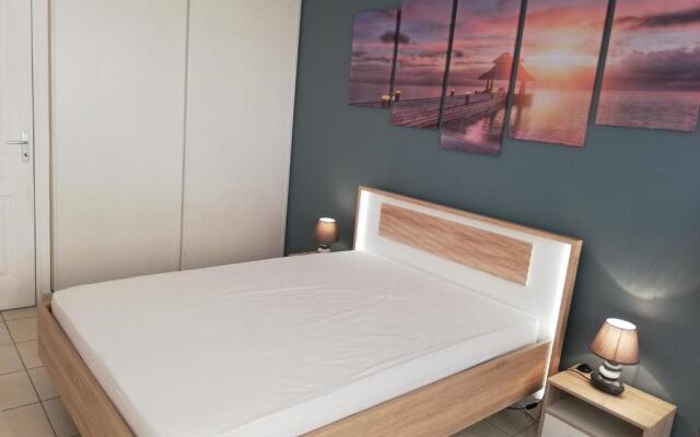 Appartement 2P et parking privé à 50m des plages.