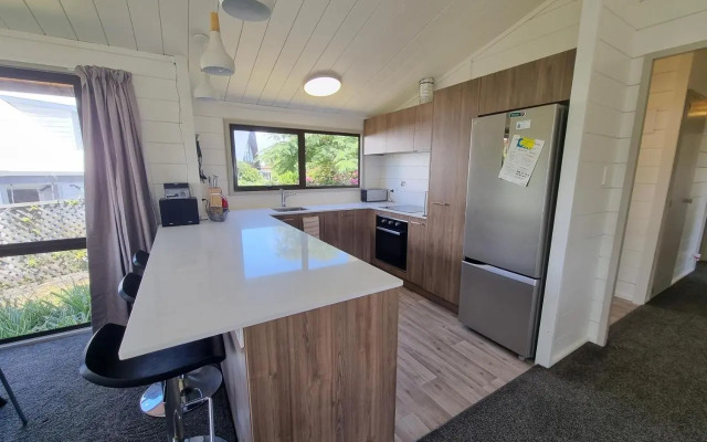 Relax at Pauanui - Pauanui Holiday Home