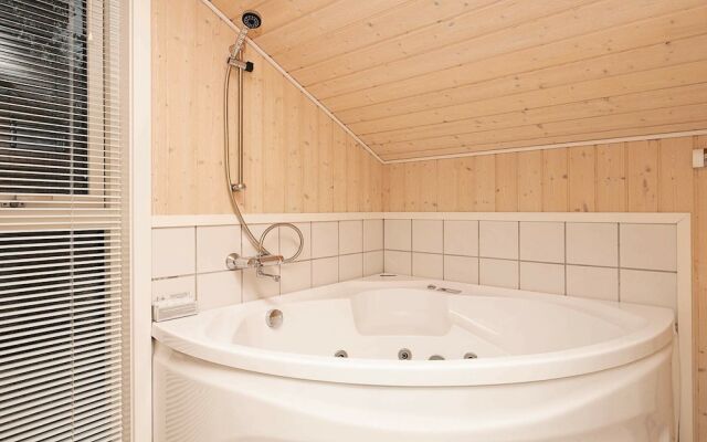 Luxurious Holiday Home in Hals Jutland With Whirlpool