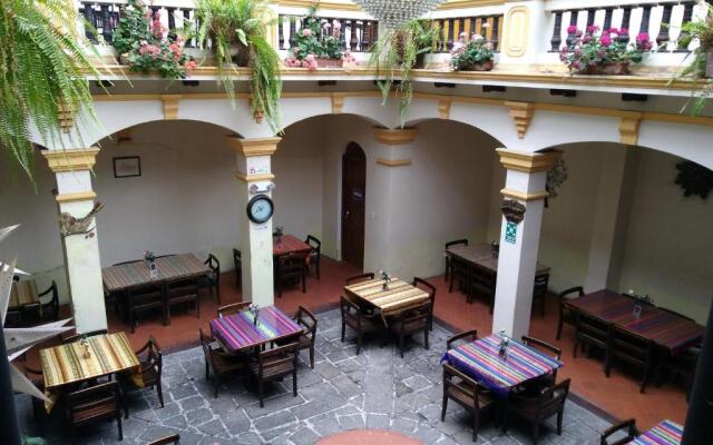 Hostal La Suite
