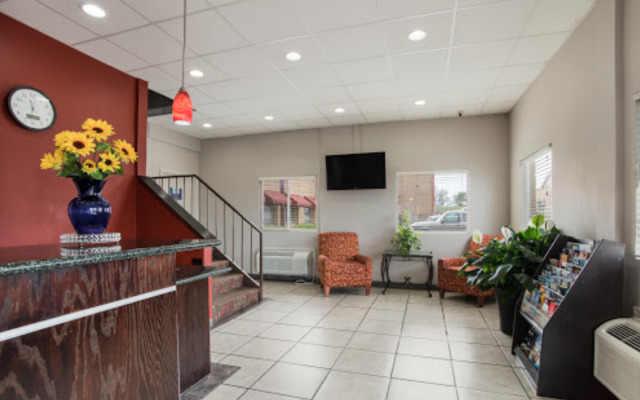 Americas Best Value Inn Tulsa at I-44