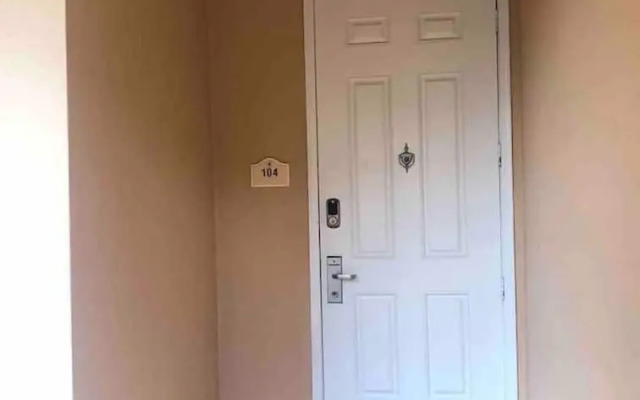 7521 MD - Reunion - Fantastic 3Bd Condo