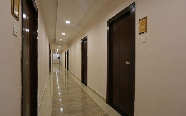 OYO 12652 Hotel Raj Mohan Palace