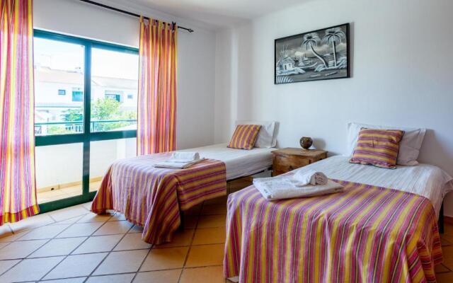 Sunny 2BDR House W/ Private Pool by LovelyStay