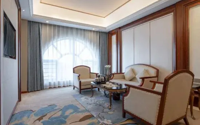 Vienna Zhihao Hotel