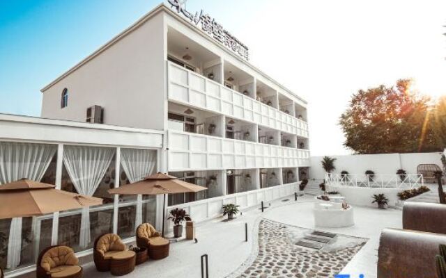 The Koi Fish Designer Homestay