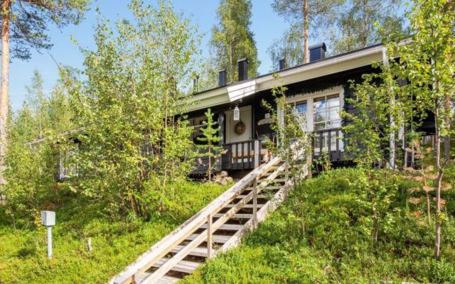 Lomaylläs f84 /palovaarankaarre 22a